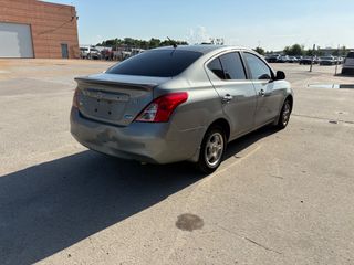 2012 Nissan Versa 1.6 SV - Primary Damage Right Image